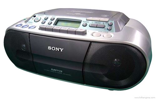 Sony CFD-S01 CD Player Radio Cassette Recorder Portable Boombox System  Silver
